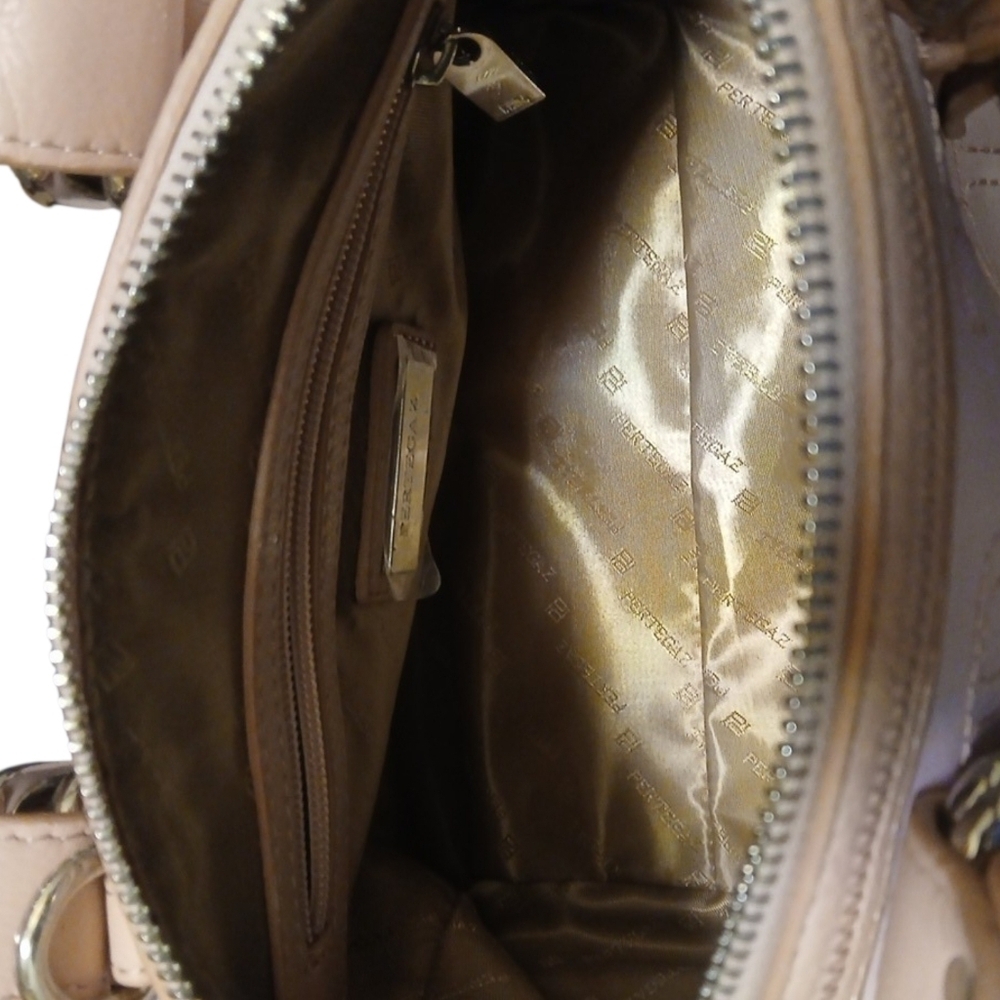 Pertegaz - NWOT, Mauve Satchel W/Crossbody Strap, 2 Pockets, 1 Zipperd, Embossed - Picture 9 of 11